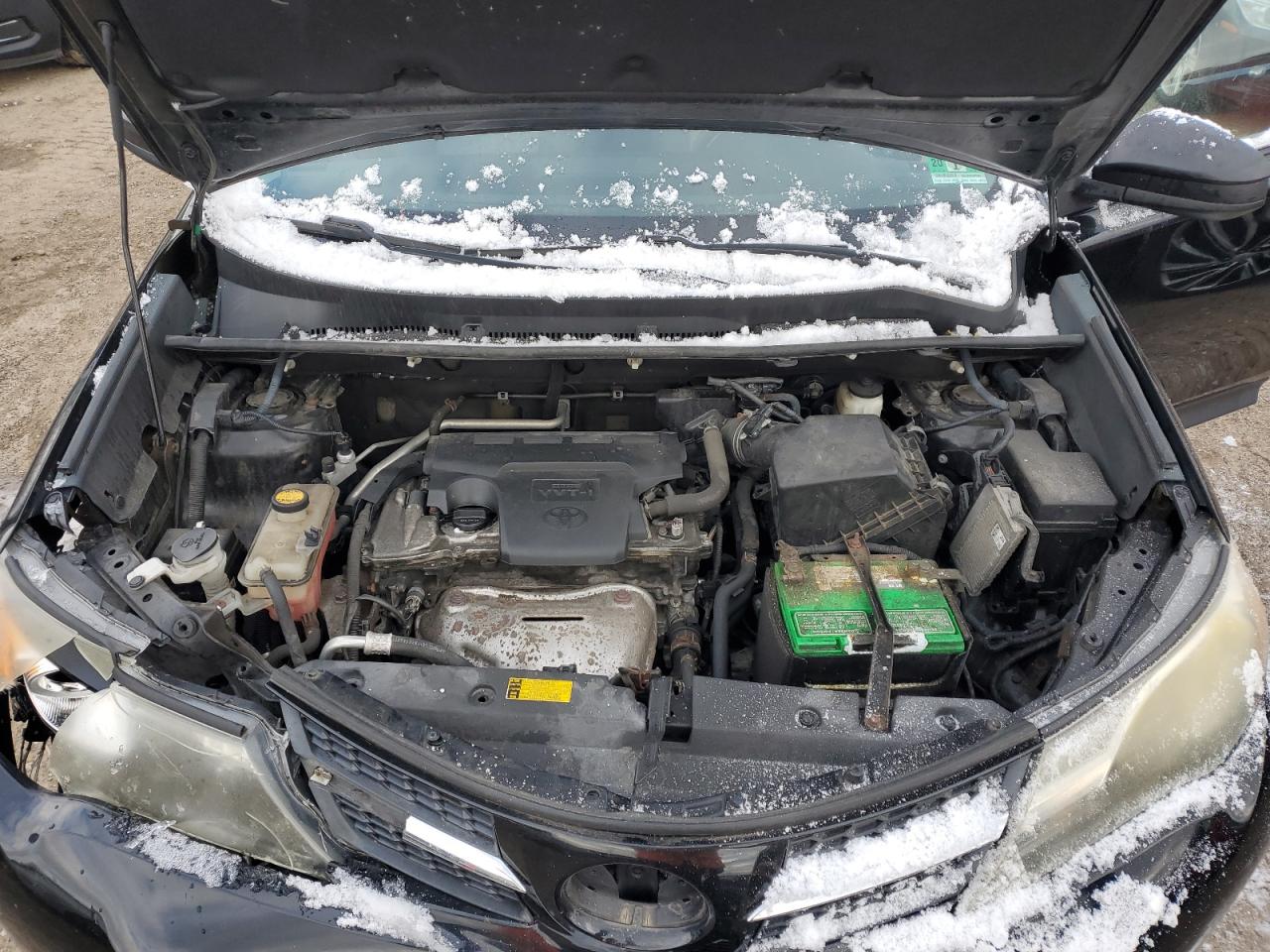 Toyota RAV4 Le Image 10