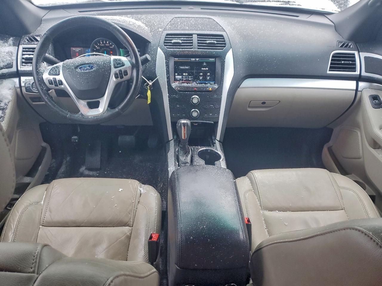 Ford Explorer Xlt Image 3