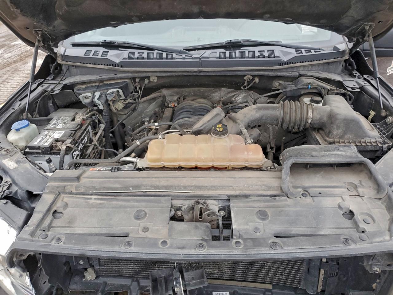 Ford F-150 Super Cab Image 12