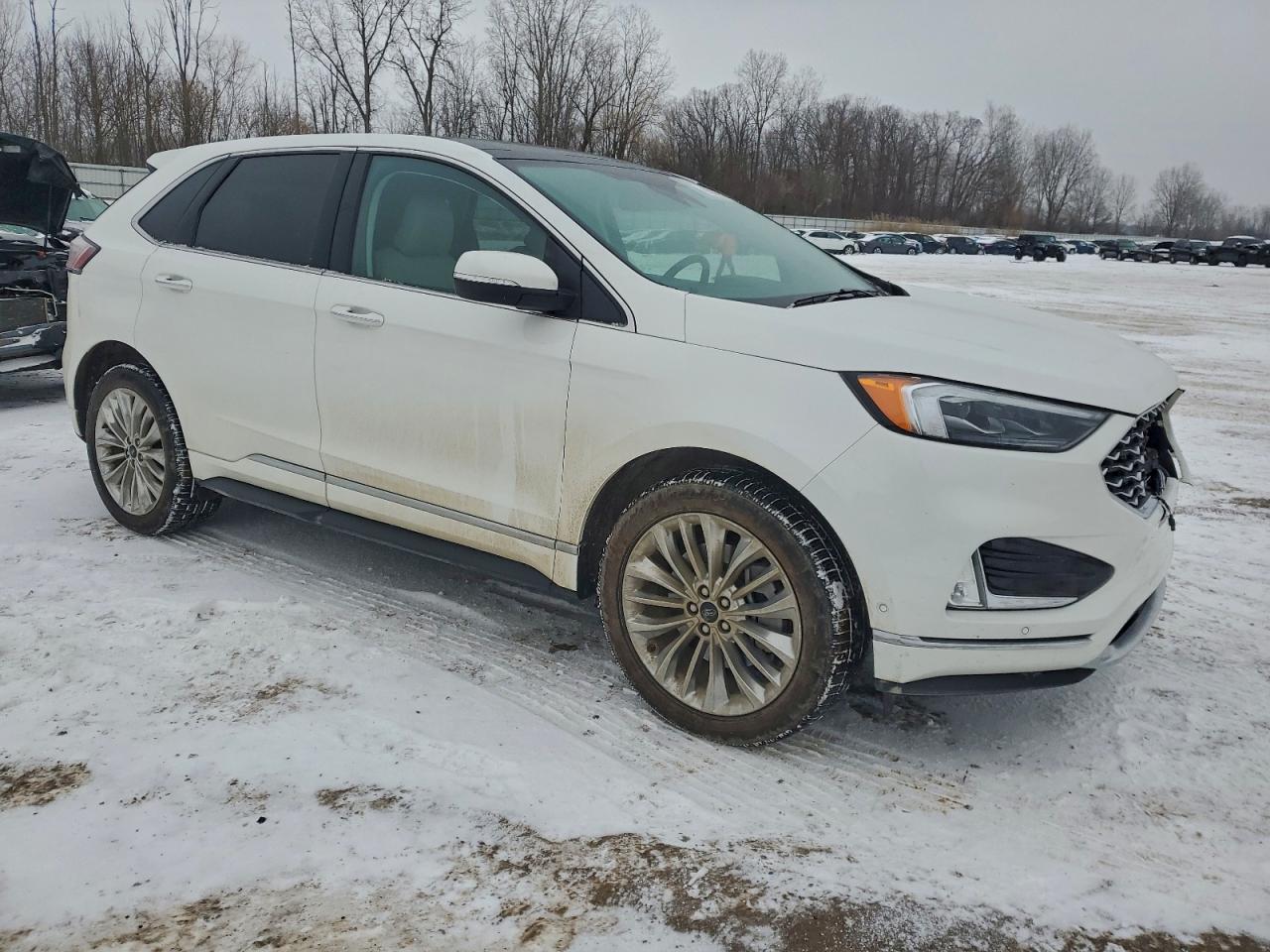 Ford Edge Titanium Image 4