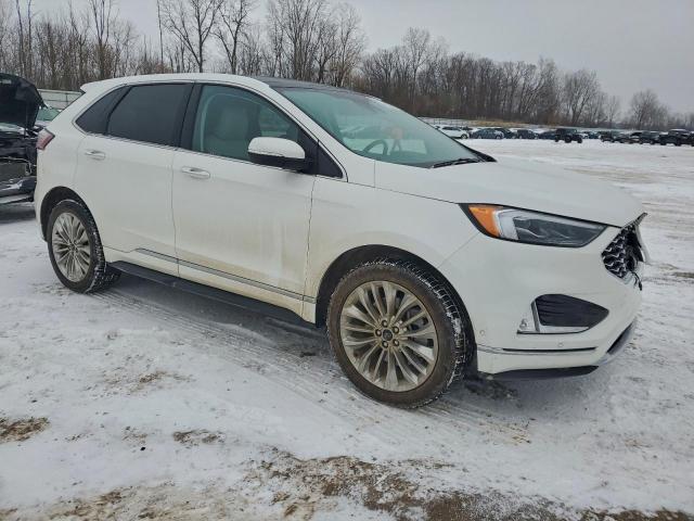 Ford Edge Titanium Image 4
