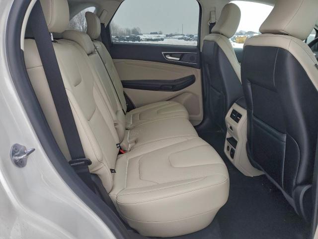 Ford Edge Titanium Image 9