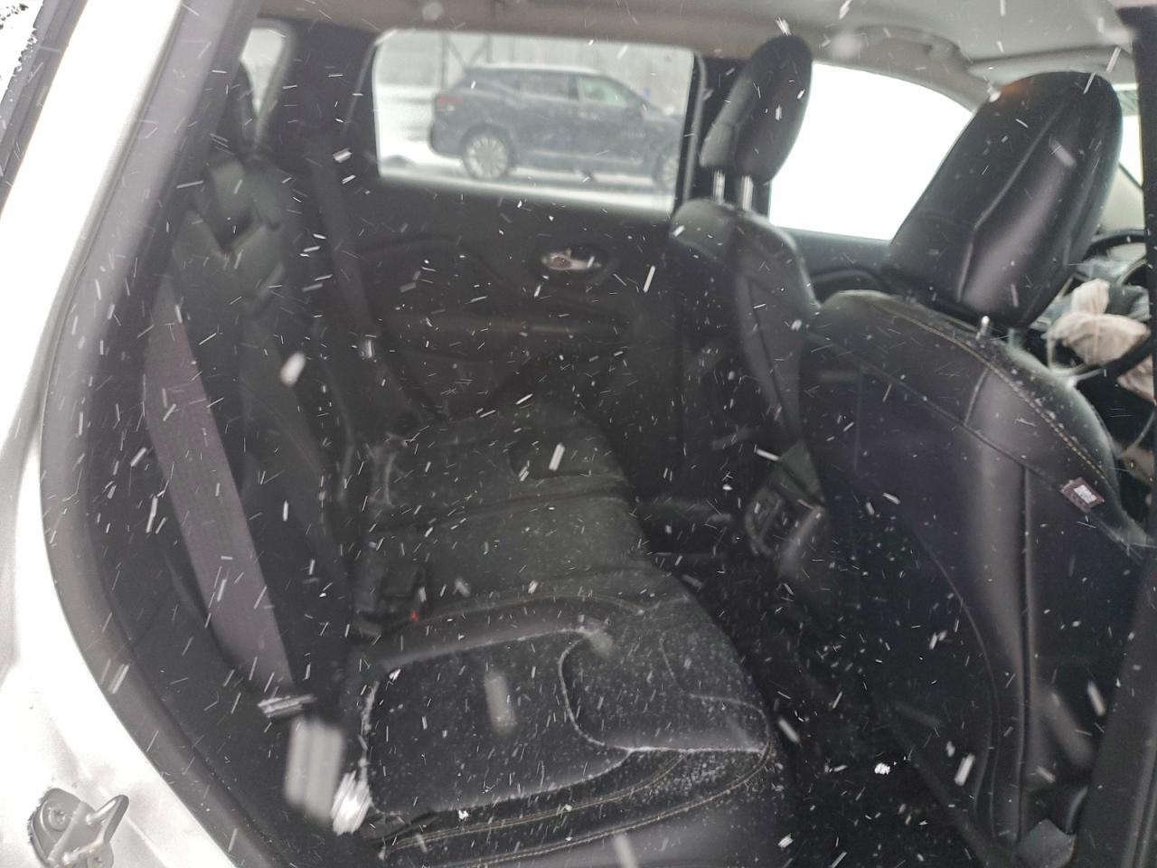 Jeep Grand Cherokee Limited Image 13