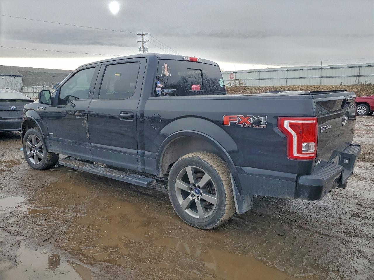 Ford F-150 Supercrew Image 3