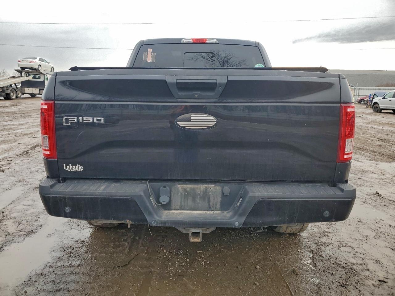 Ford F-150 Supercrew Image 6