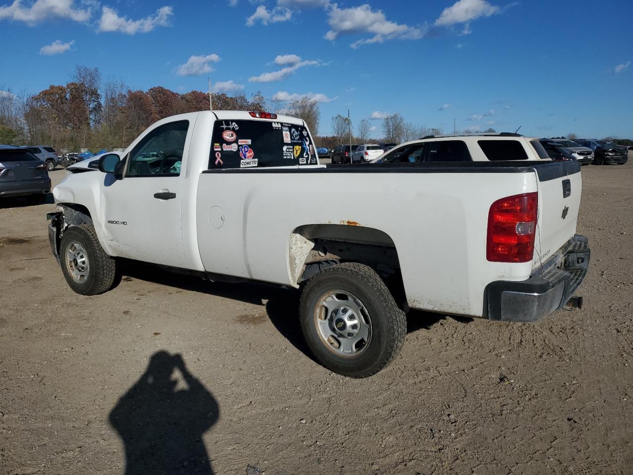 Chevrolet Silverado C2500 Heavy Duty Image 3