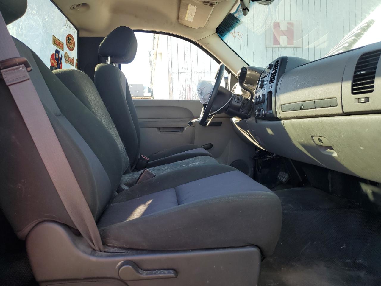 Chevrolet Silverado C2500 Heavy Duty Image 8