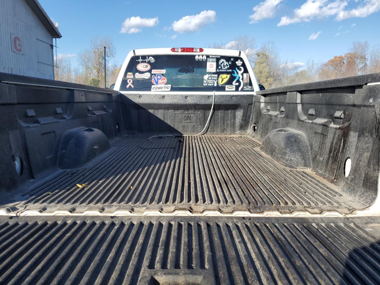 Chevrolet Silverado C2500 Heavy Duty Image 12