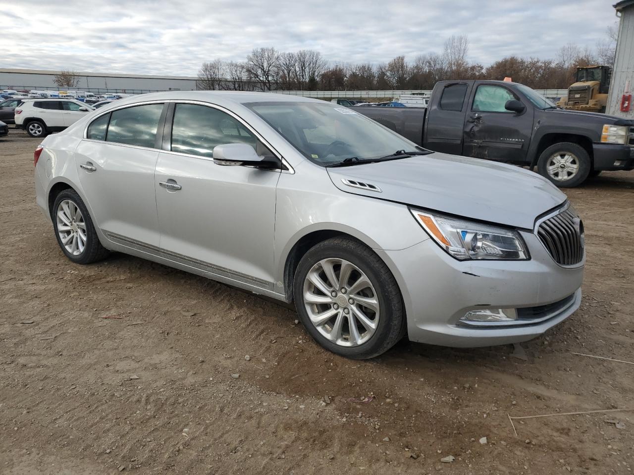 Buick LaCrosse Image 4