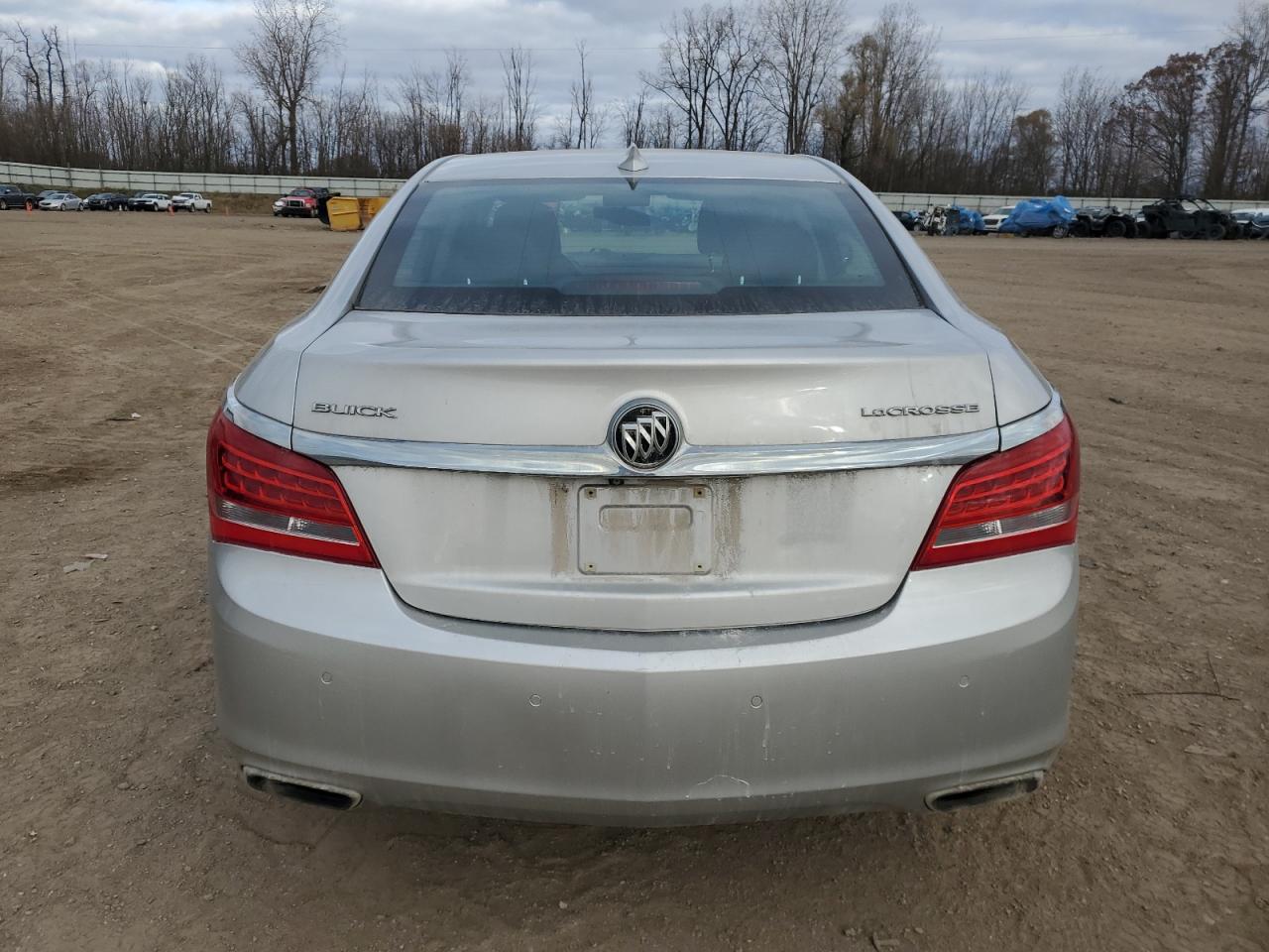 Buick LaCrosse Image 5