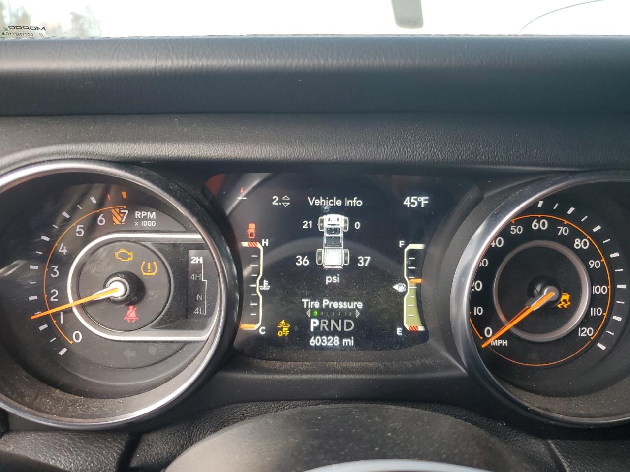 Jeep Gladiator Overland Image 11