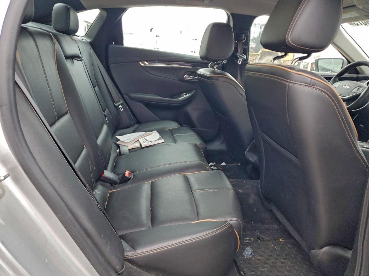 Chevrolet Impala Premier Image 12