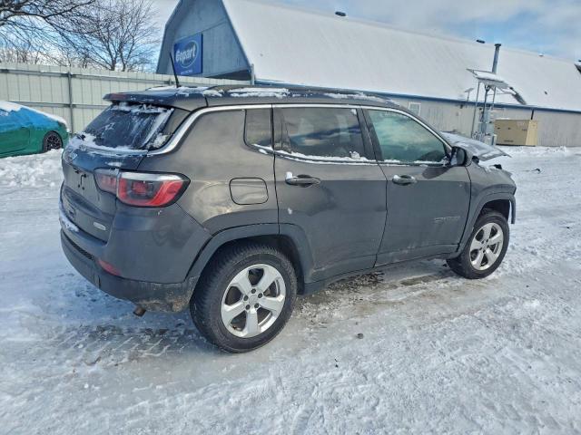 Jeep Compass Latitude Image 4