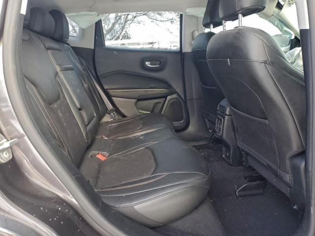 Jeep Compass Latitude Image 7