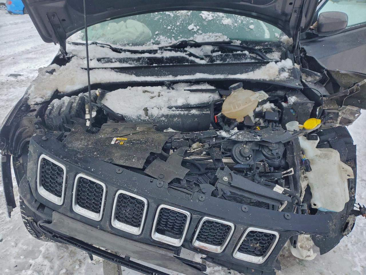 Jeep Compass Latitude Image 11