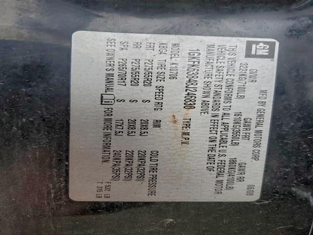 GMC Yukon Denali Image 9