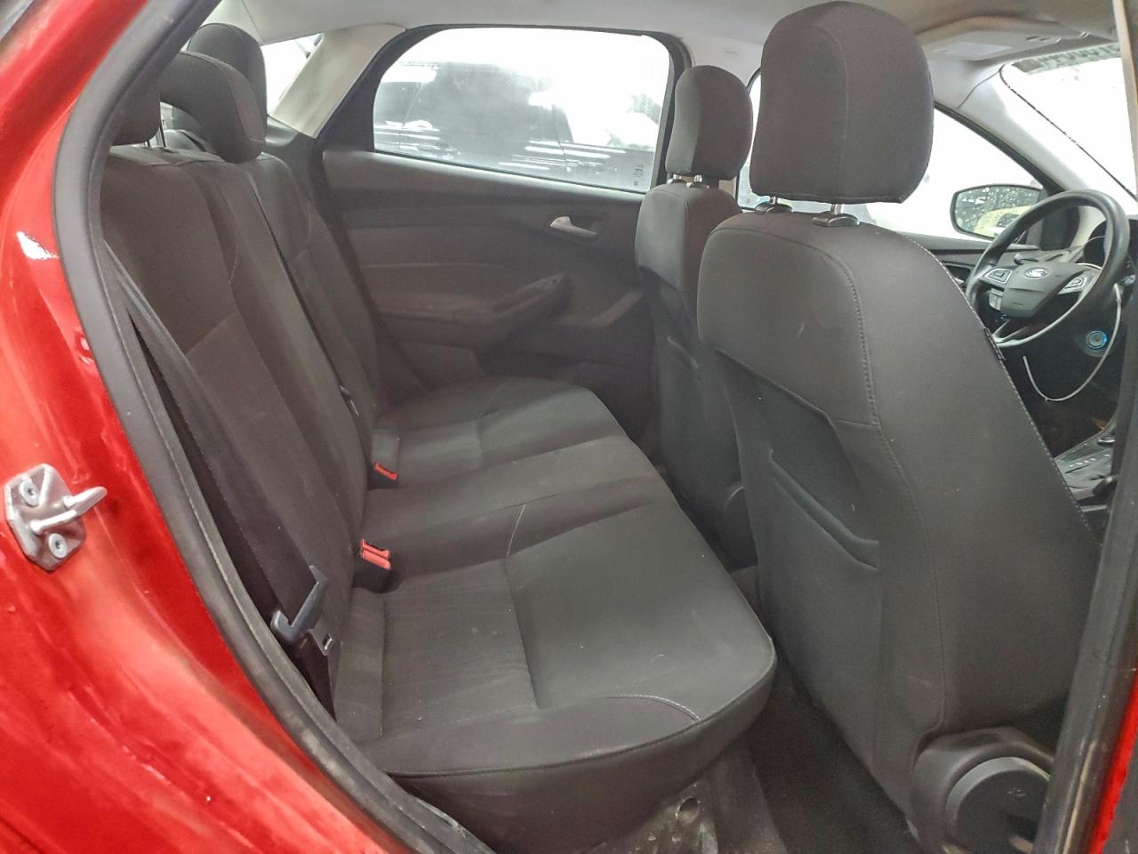 Ford Focus Se Image 10