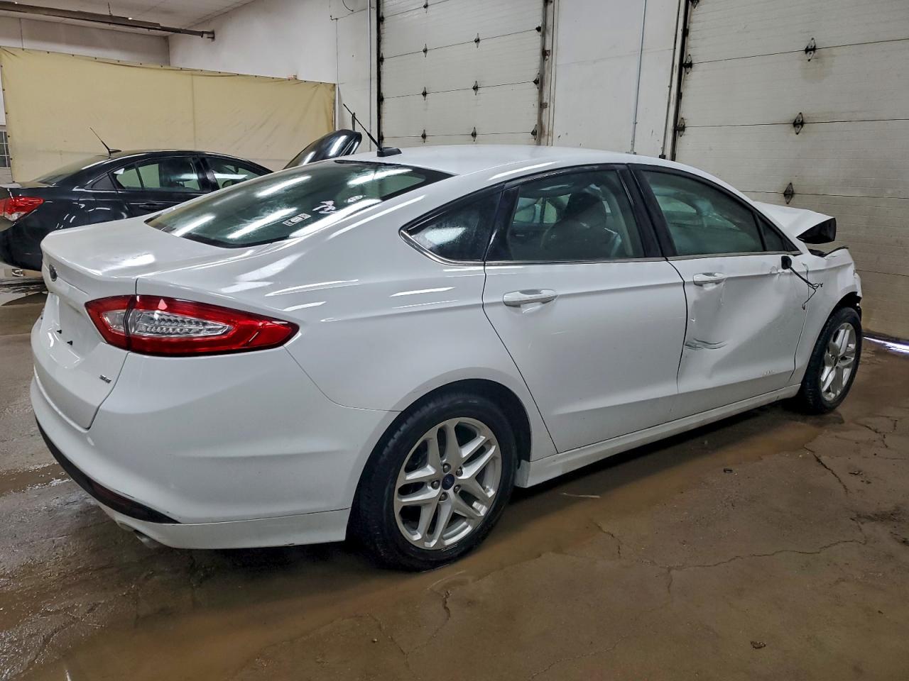 Ford Fusion Se Image 12