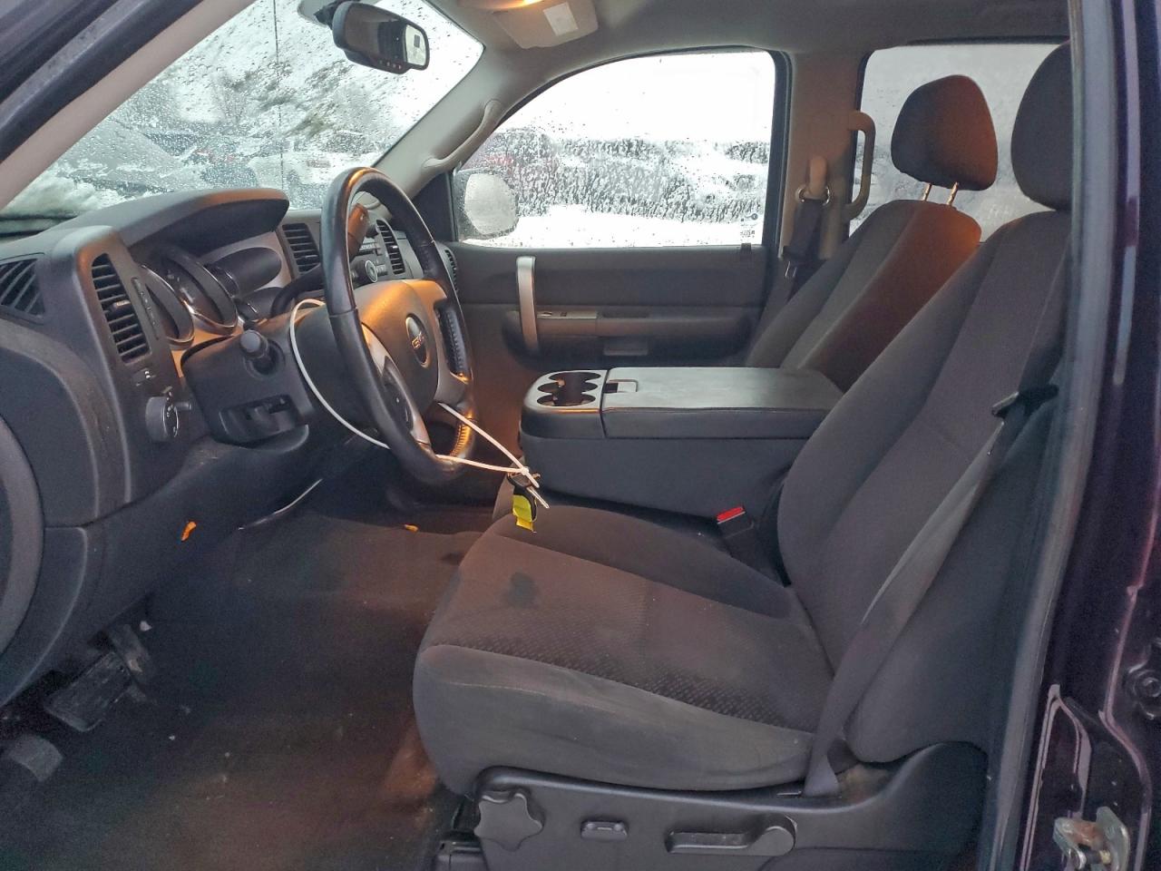 GMC Sierra K1500 Image 8